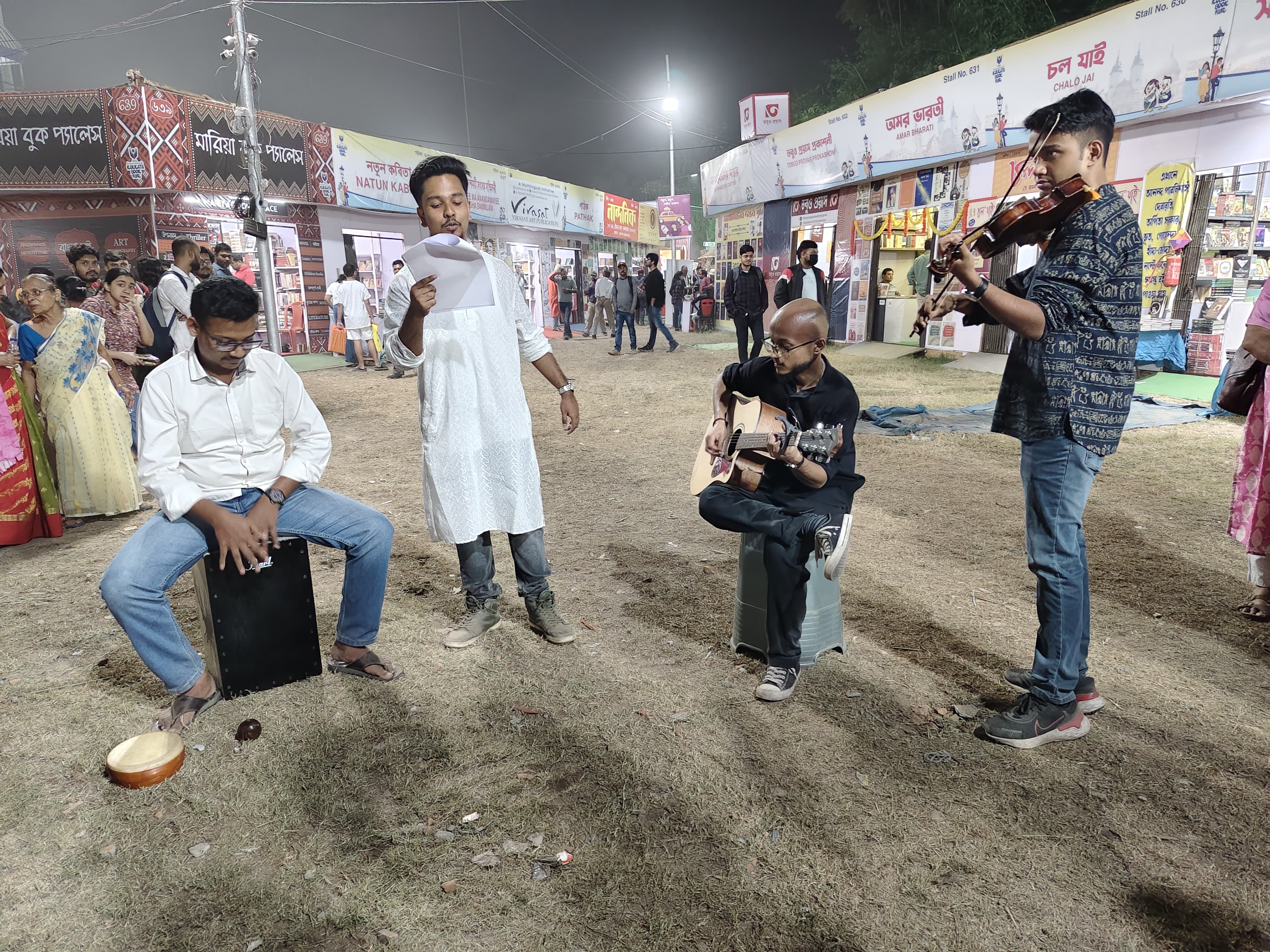 A musical reunion: Whispers of Mohiner Ghoraguli